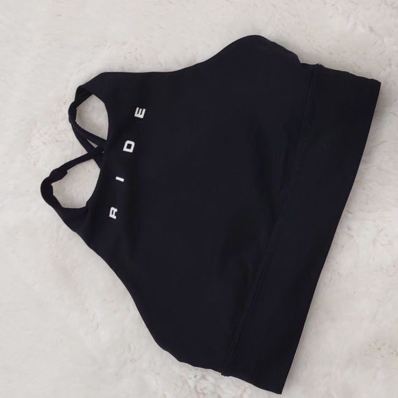 LULULEMON SPORT BRAS. - Picture 11 of 11